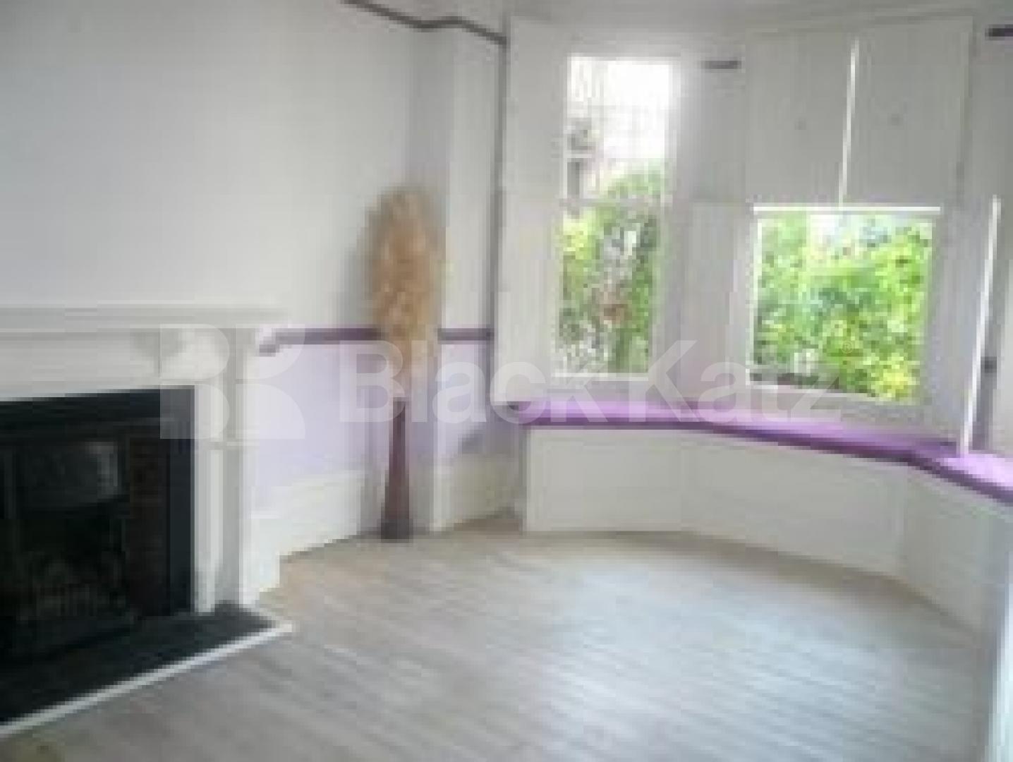 			LET, 2 Bedroom, 1 bath, 1 reception Flat			 Hillfield Park, MUSWELL HILL N10